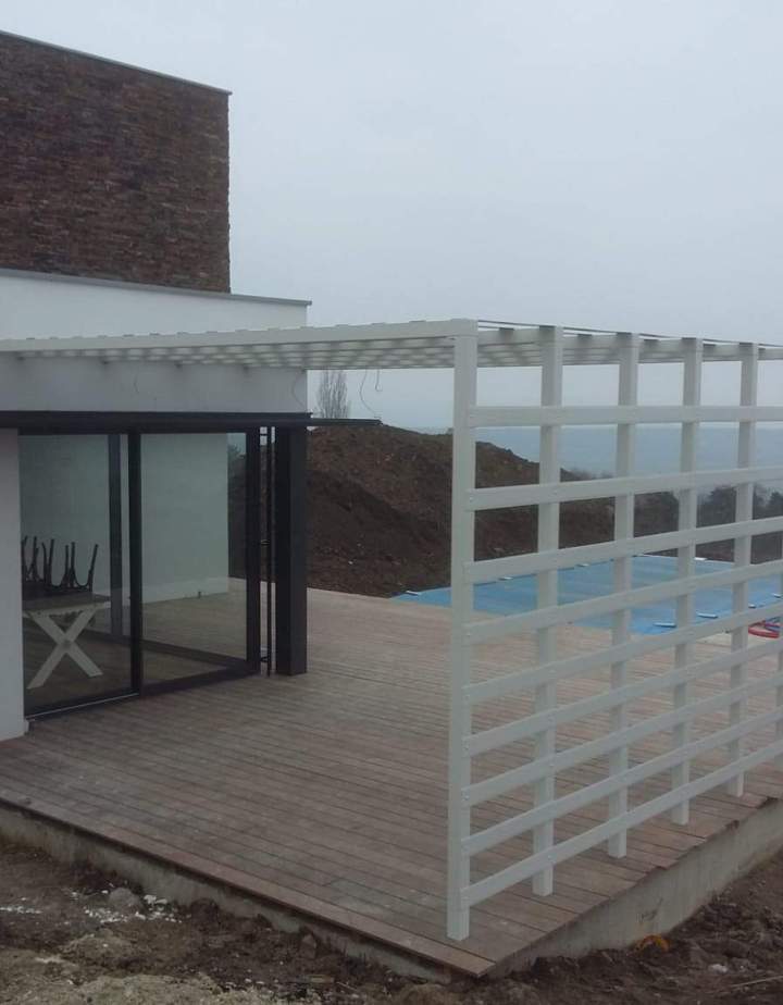 Fabrication de pergola métallique sur mesure Issoire